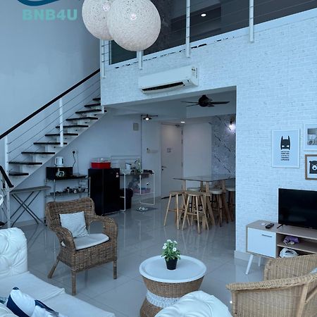 Duplex Seaview Comfort Stay In City By Iz George Town Exterior foto