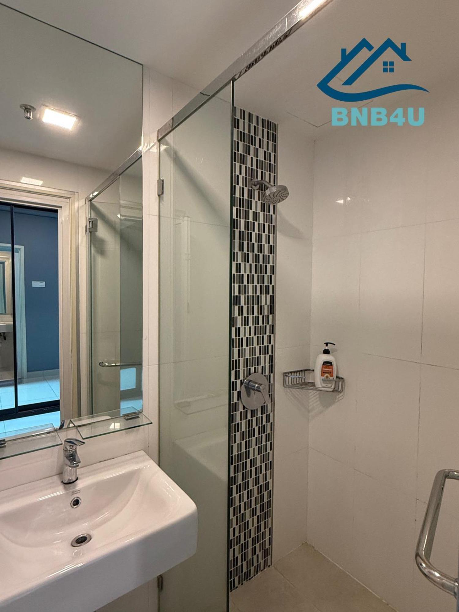 Duplex Seaview Comfort Stay In City By Iz George Town Exterior foto